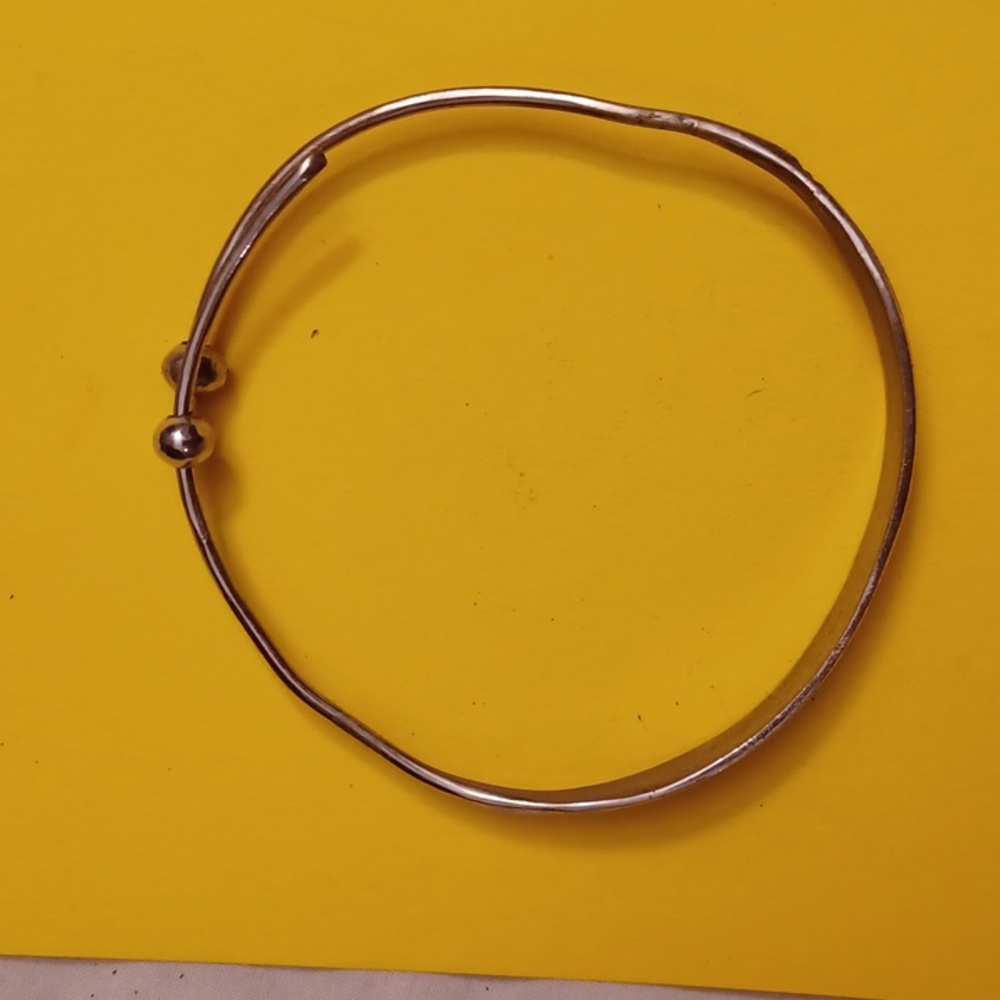 Sterling Silver Floral Decorative Bracelet - Picture 2 of 6